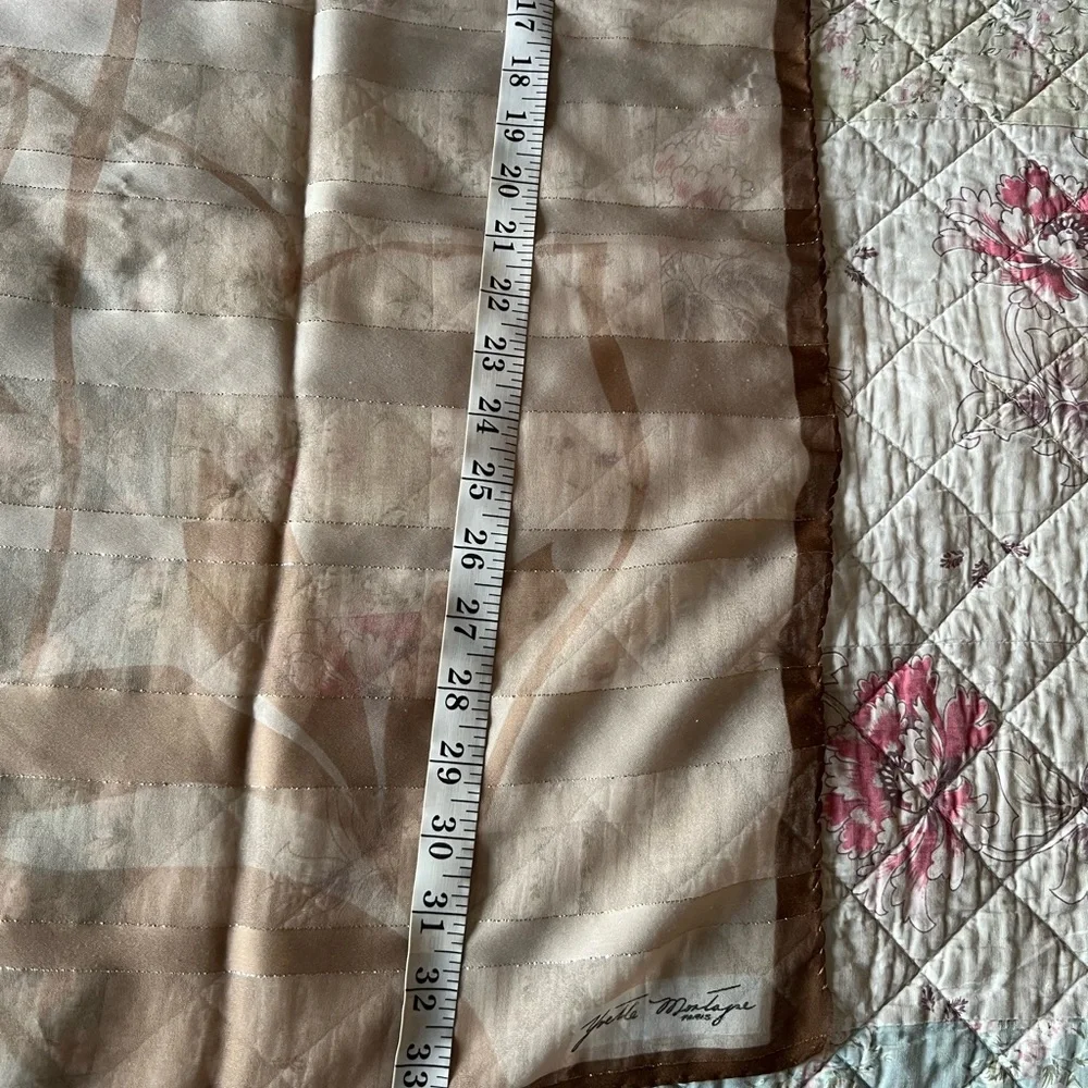 Vintage Yvette Montagne Paris Scarf Floral Print Metallic Threads 34’’ X 34’’ - Picture 8 of 10